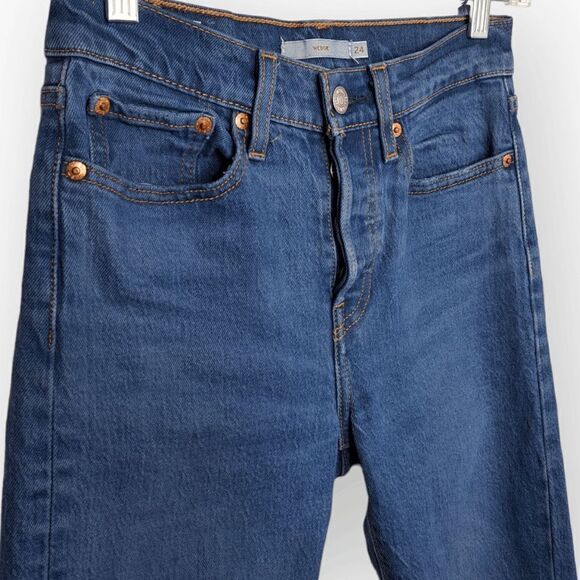 Levi's Premium Wedgie Jeans size 24 - Picture 3 of 9